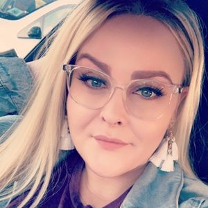 Meet your Posher, Kristin